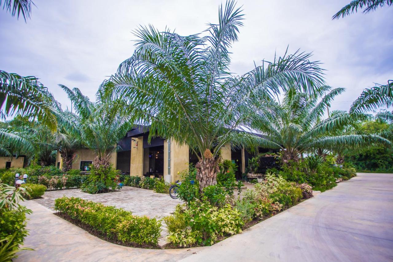 Palm Pran Resort Pranburi Kültér fotó