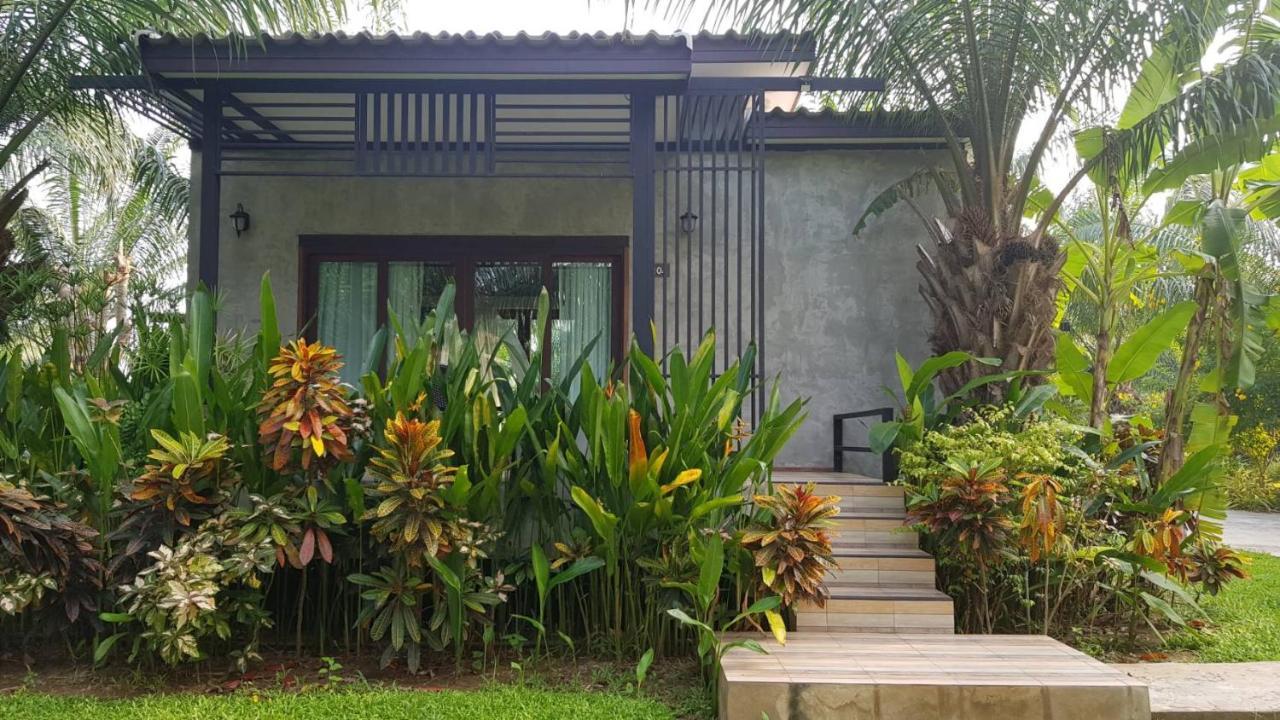 Palm Pran Resort Pranburi Kültér fotó