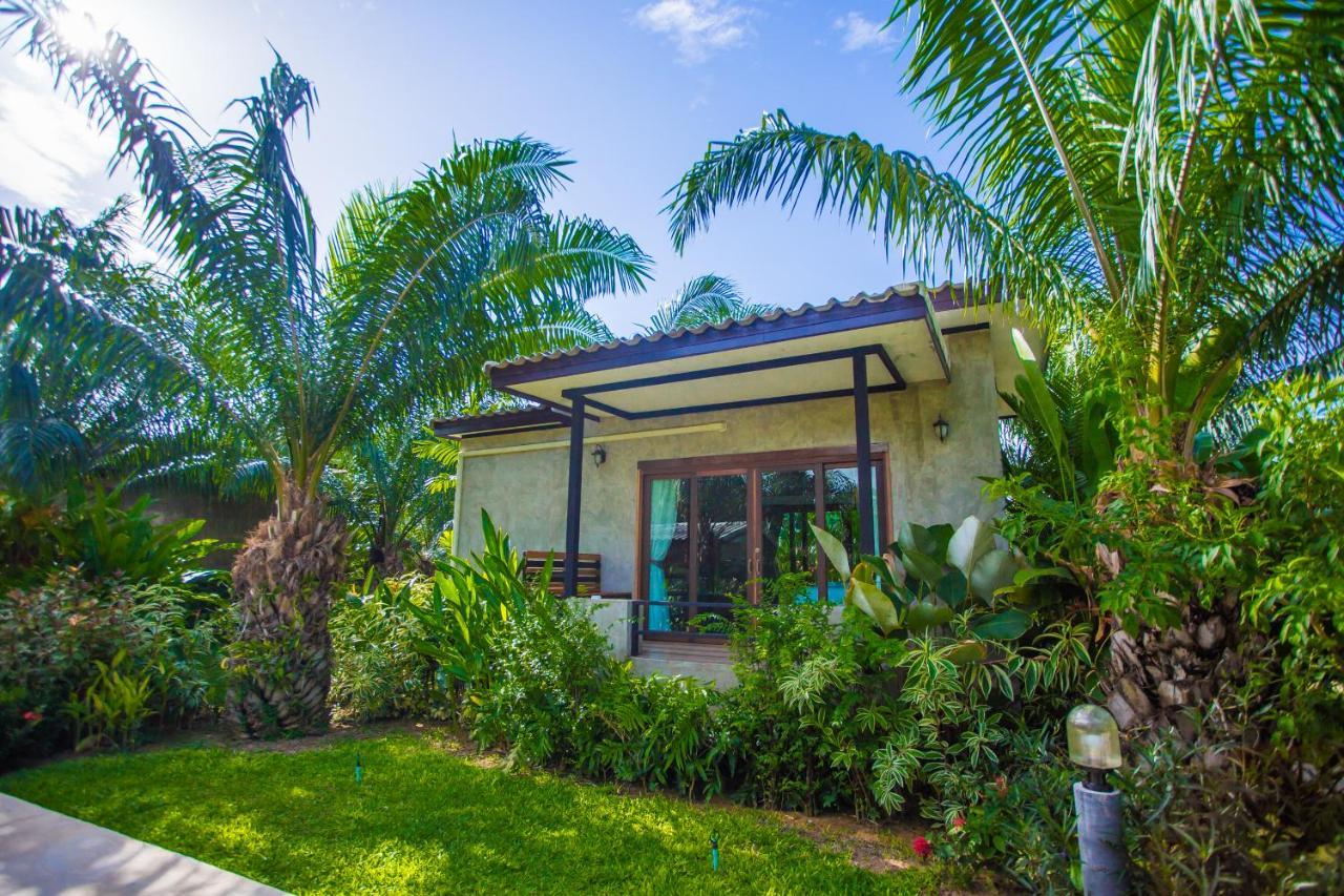 Palm Pran Resort Pranburi Kültér fotó