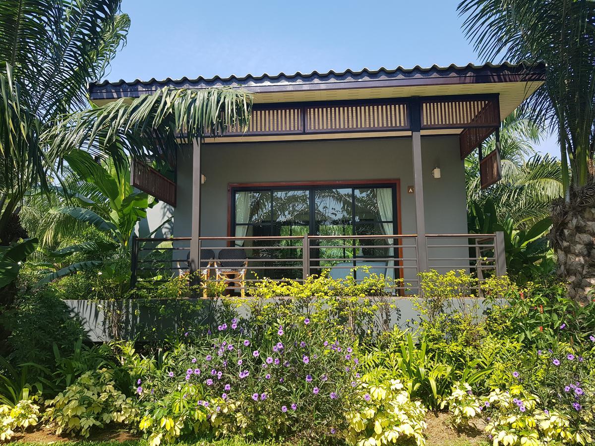 Palm Pran Resort Pranburi Kültér fotó