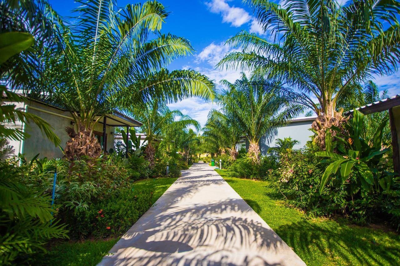 Palm Pran Resort Pranburi Kültér fotó