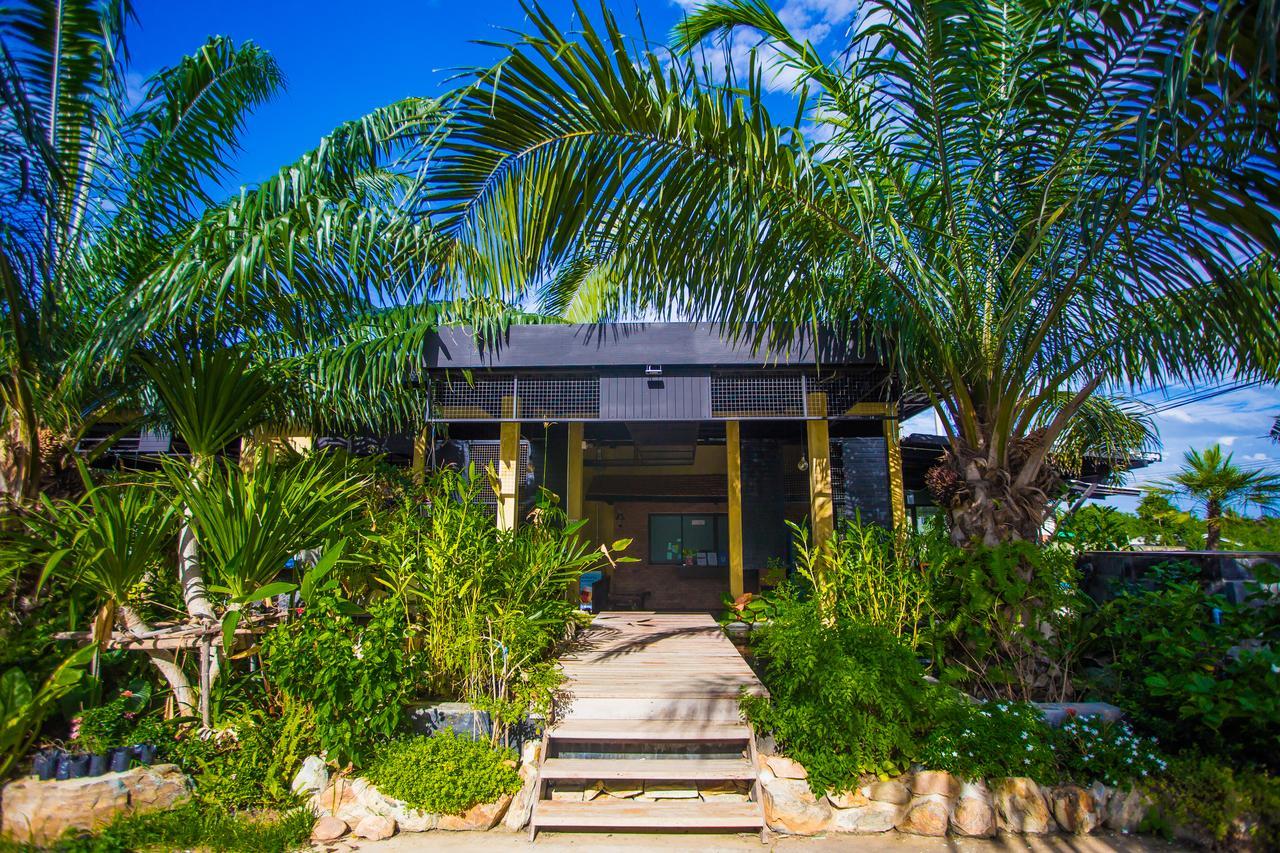 Palm Pran Resort Pranburi Kültér fotó