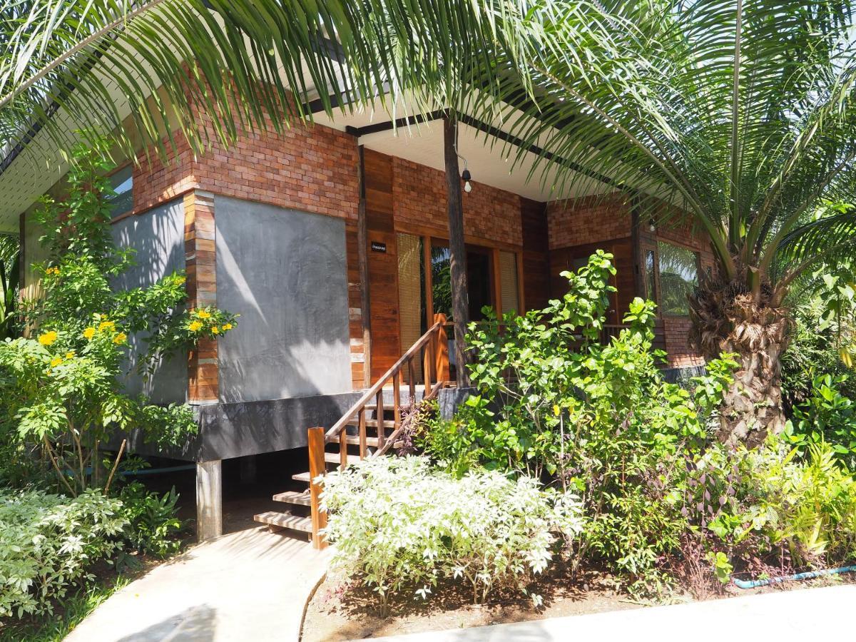 Palm Pran Resort Pranburi Kültér fotó